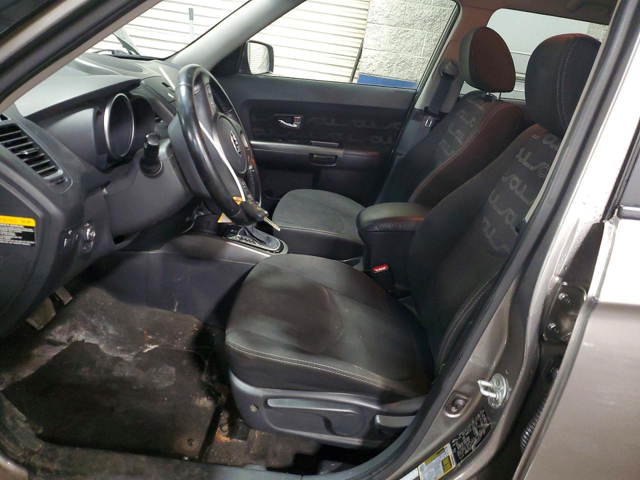 2013 KIA SOUL + photo 19