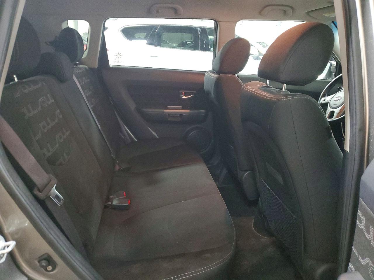 2013 KIA SOUL + photo 28