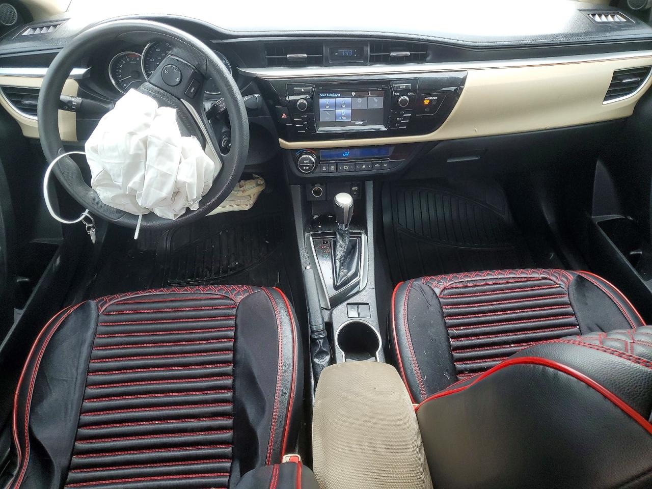 2015 TOYOTA COROLLA LE photo 15