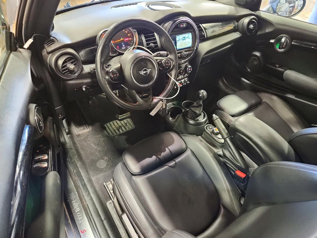 2019 MINI COOPER S photo 8