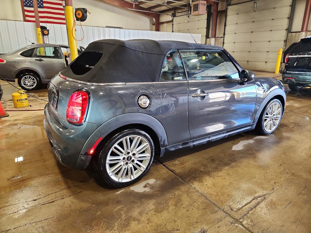 2019 MINI COOPER S photo 3