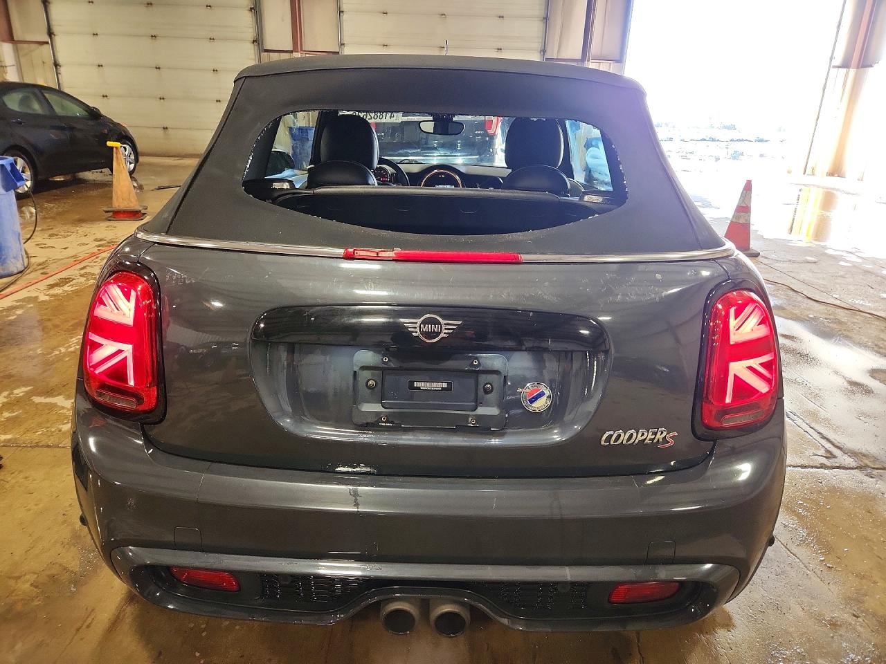 2019 MINI COOPER S photo 6