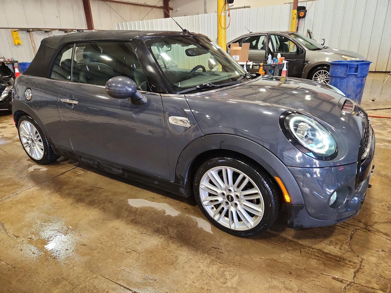 2019 MINI COOPER S photo 4
