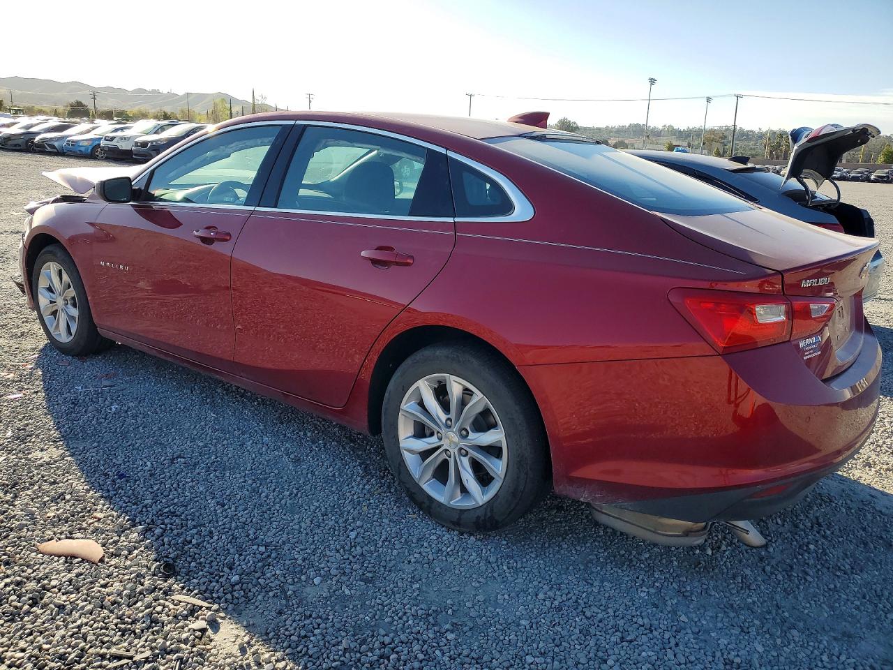 2024 CHEVROLET MALIBU LT photo 2