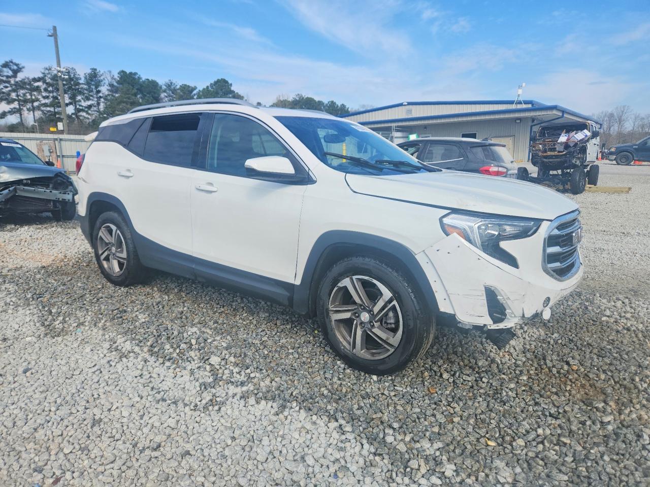 2020 GMC TERRAIN SLT photo 7
