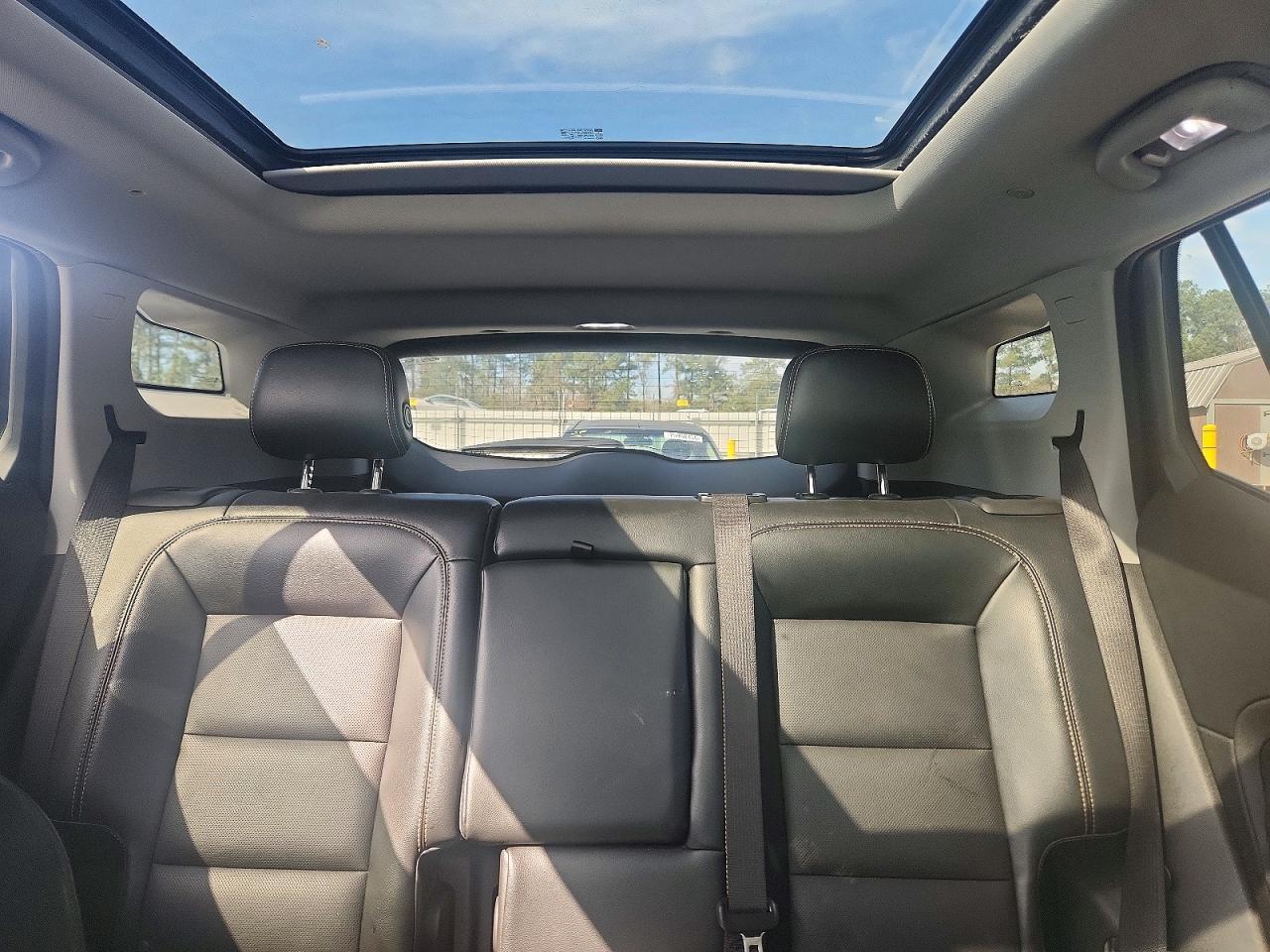 2020 GMC TERRAIN SLT photo 19