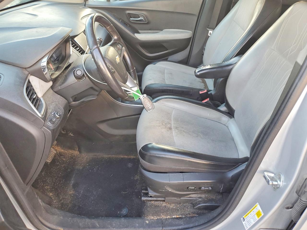 2021 CHEVROLET TRAX 1LT photo 19