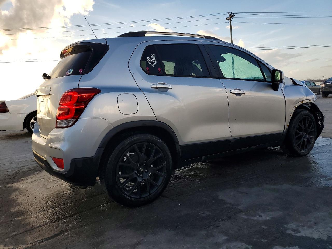 2021 CHEVROLET TRAX 1LT photo 7