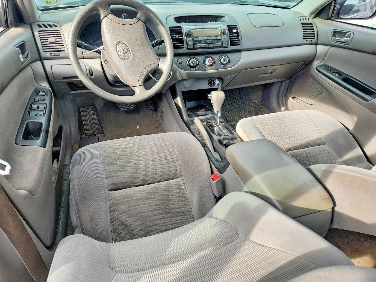 2005 TOYOTA CAMRY STANDARD photo 8
