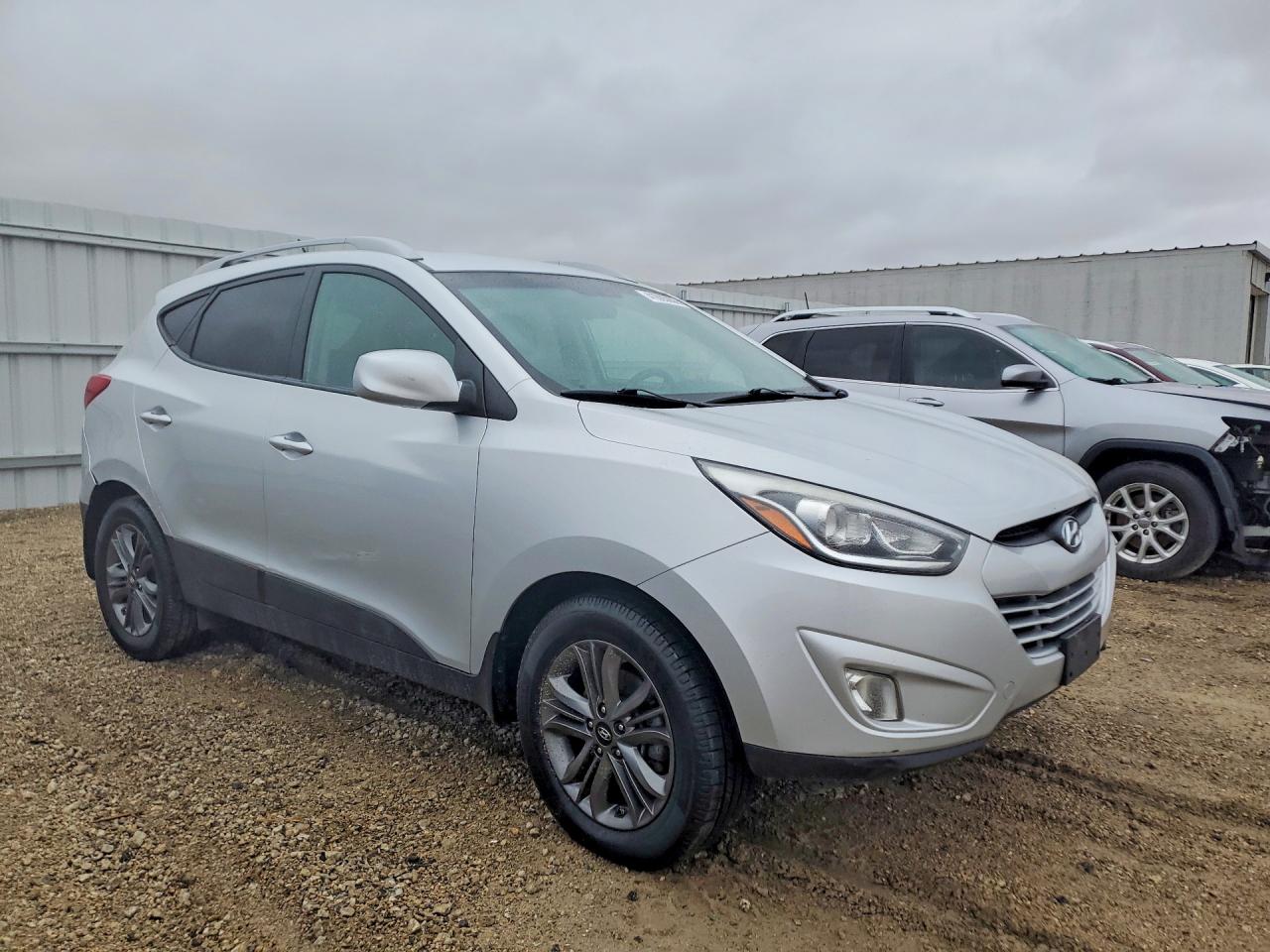2015 HYUNDAI TUCSON SE photo 4