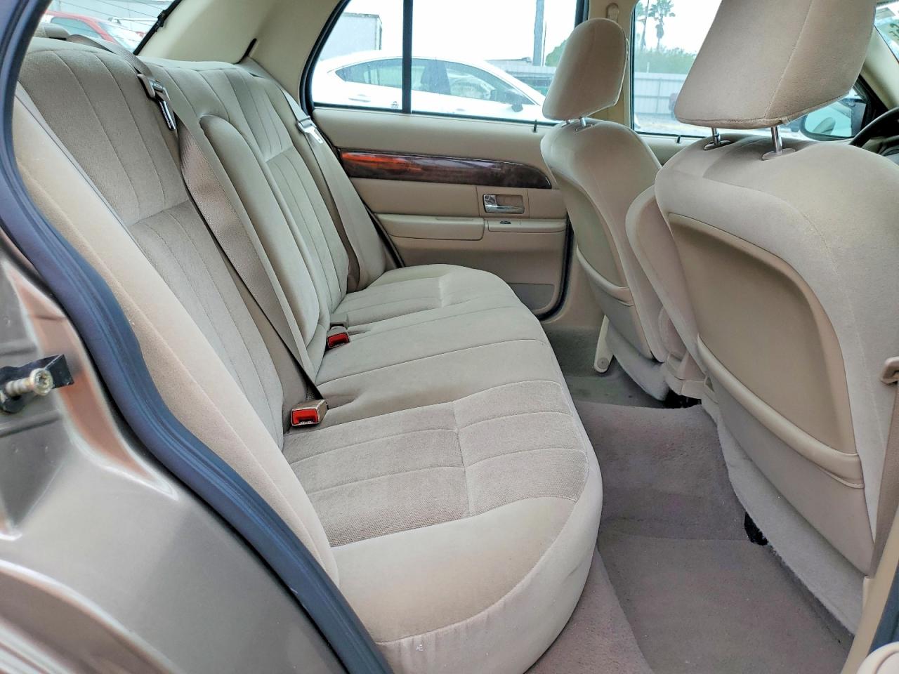 2005 MERCURY GRAND MARQUIS GS photo 10