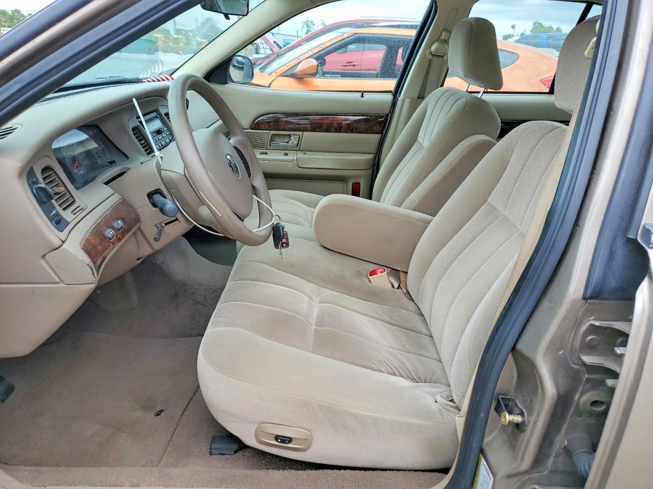 2005 MERCURY GRAND MARQUIS GS photo 7