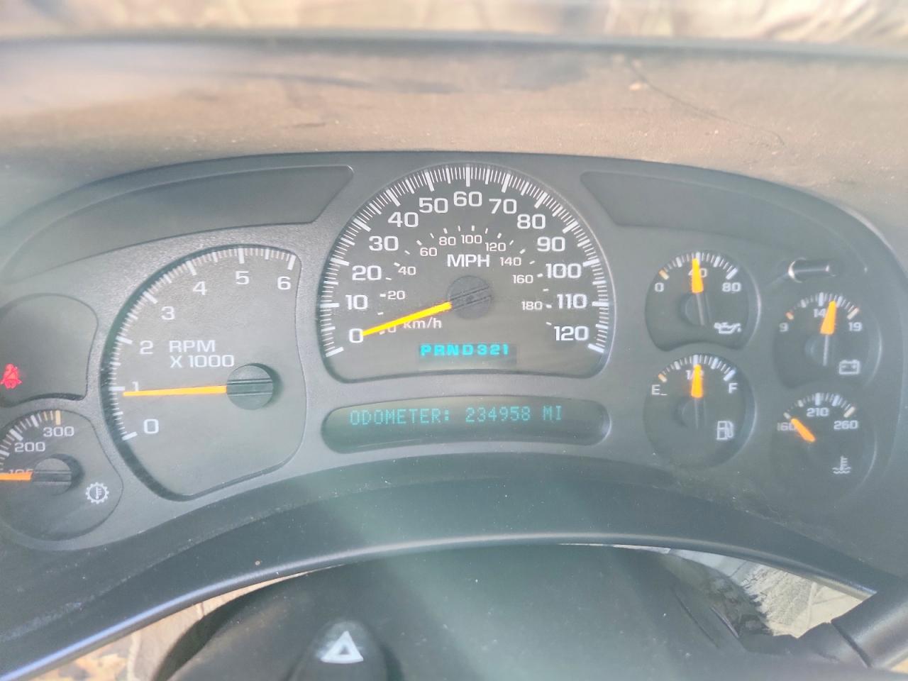 2004 CHEVROLET SILVERADO K2500 photo 17