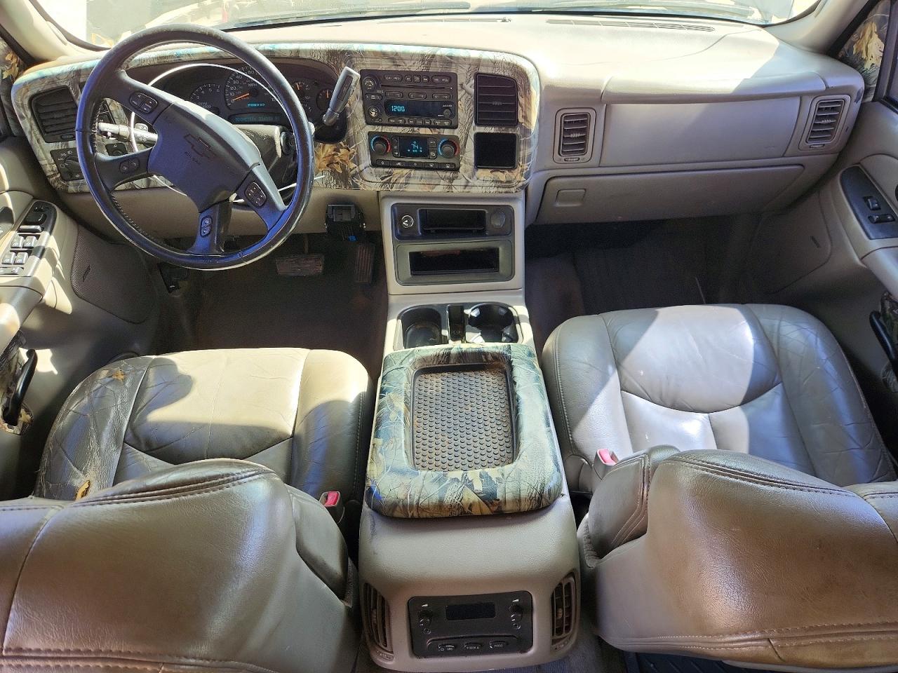 2004 CHEVROLET SILVERADO K2500 photo 15