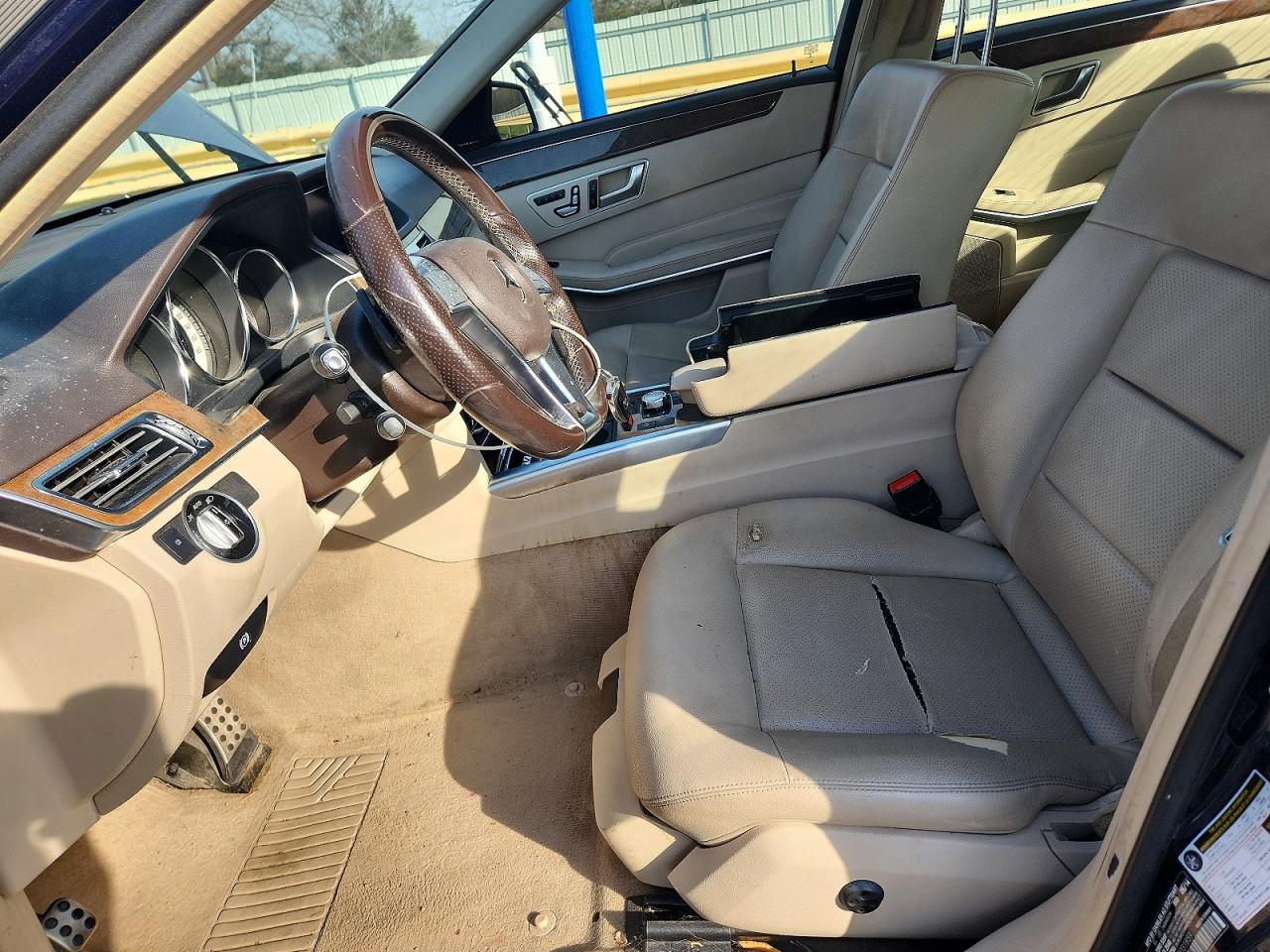2014 MERCEDES-BENZ E 350 4MATIC photo 19