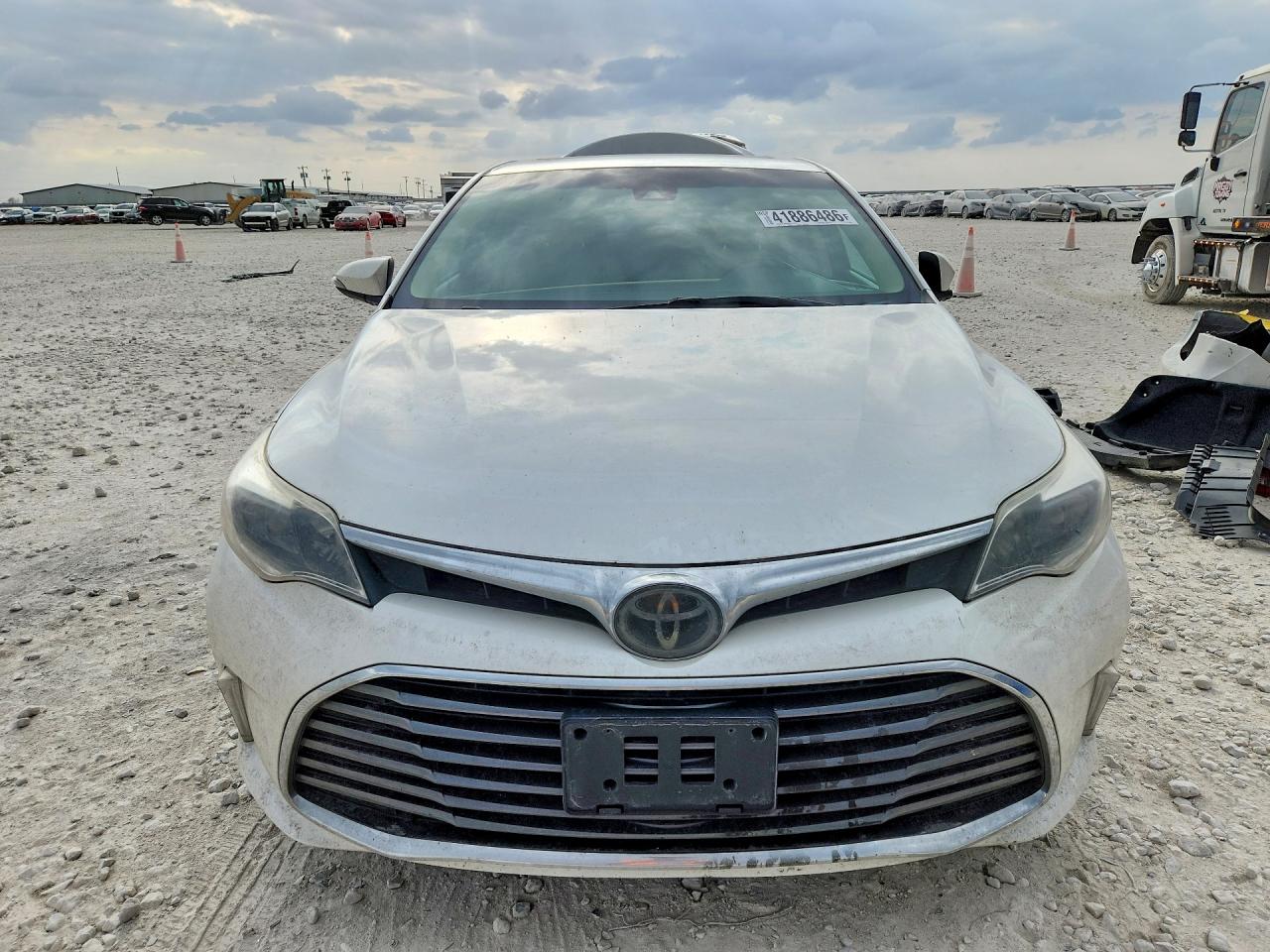 2016 TOYOTA AVALON LIMITED photo 5