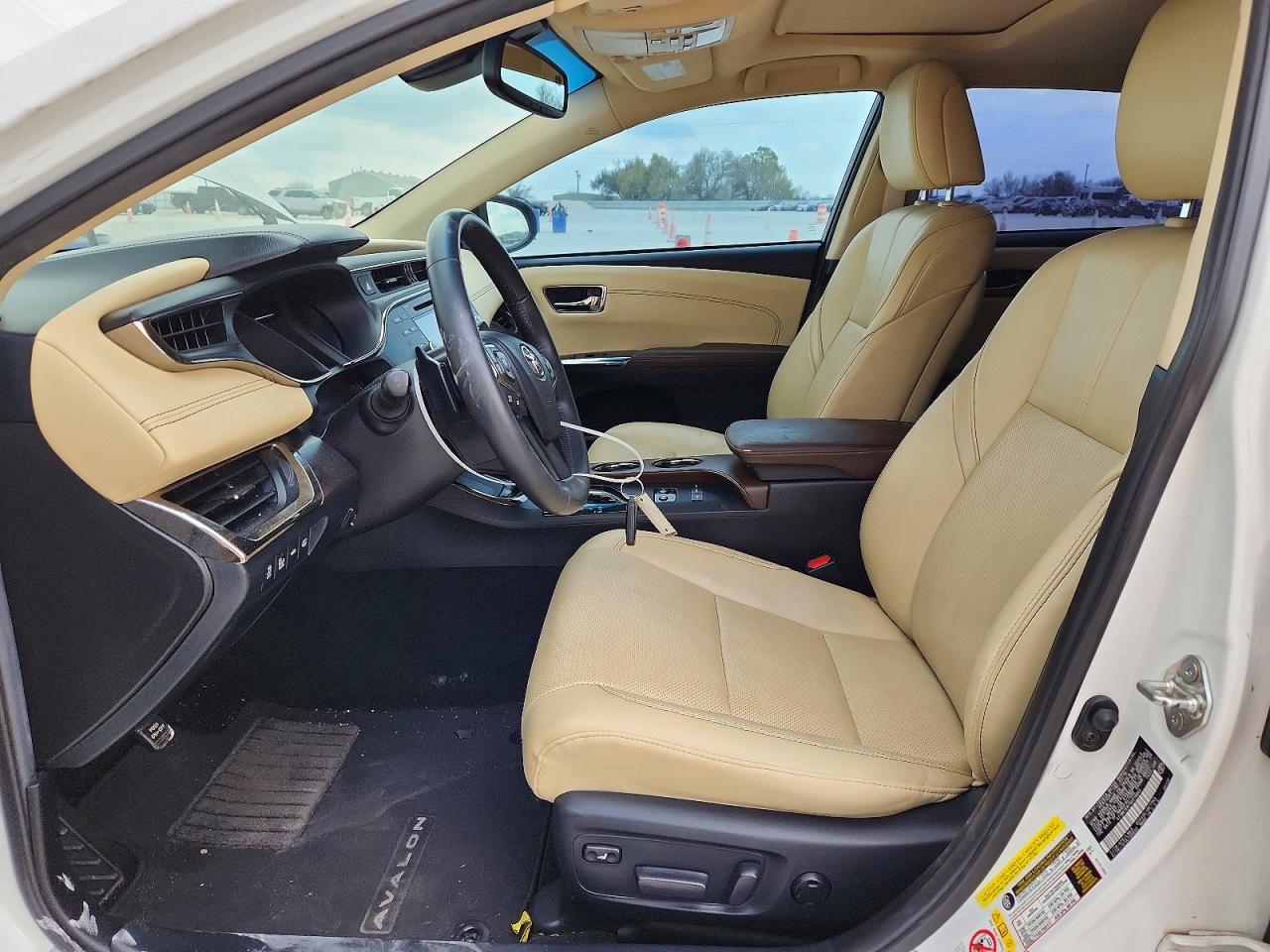 2016 TOYOTA AVALON LIMITED photo 7