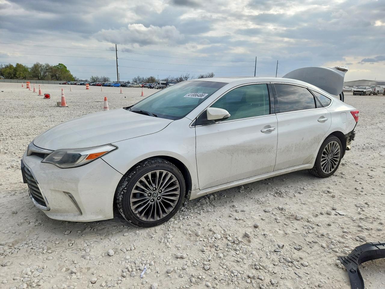 2016 TOYOTA AVALON