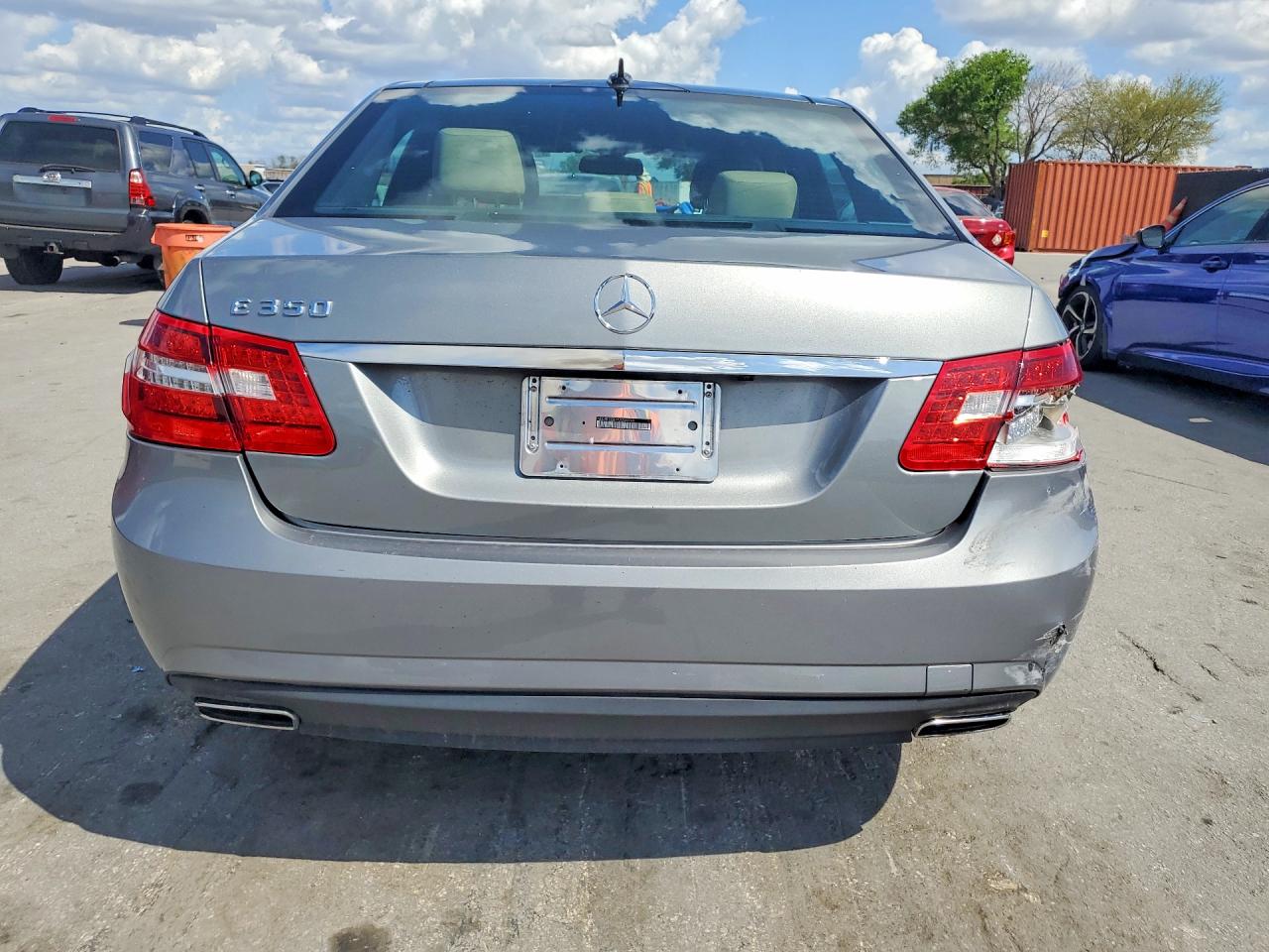 2010 MERCEDES-BENZ E 350 photo 11