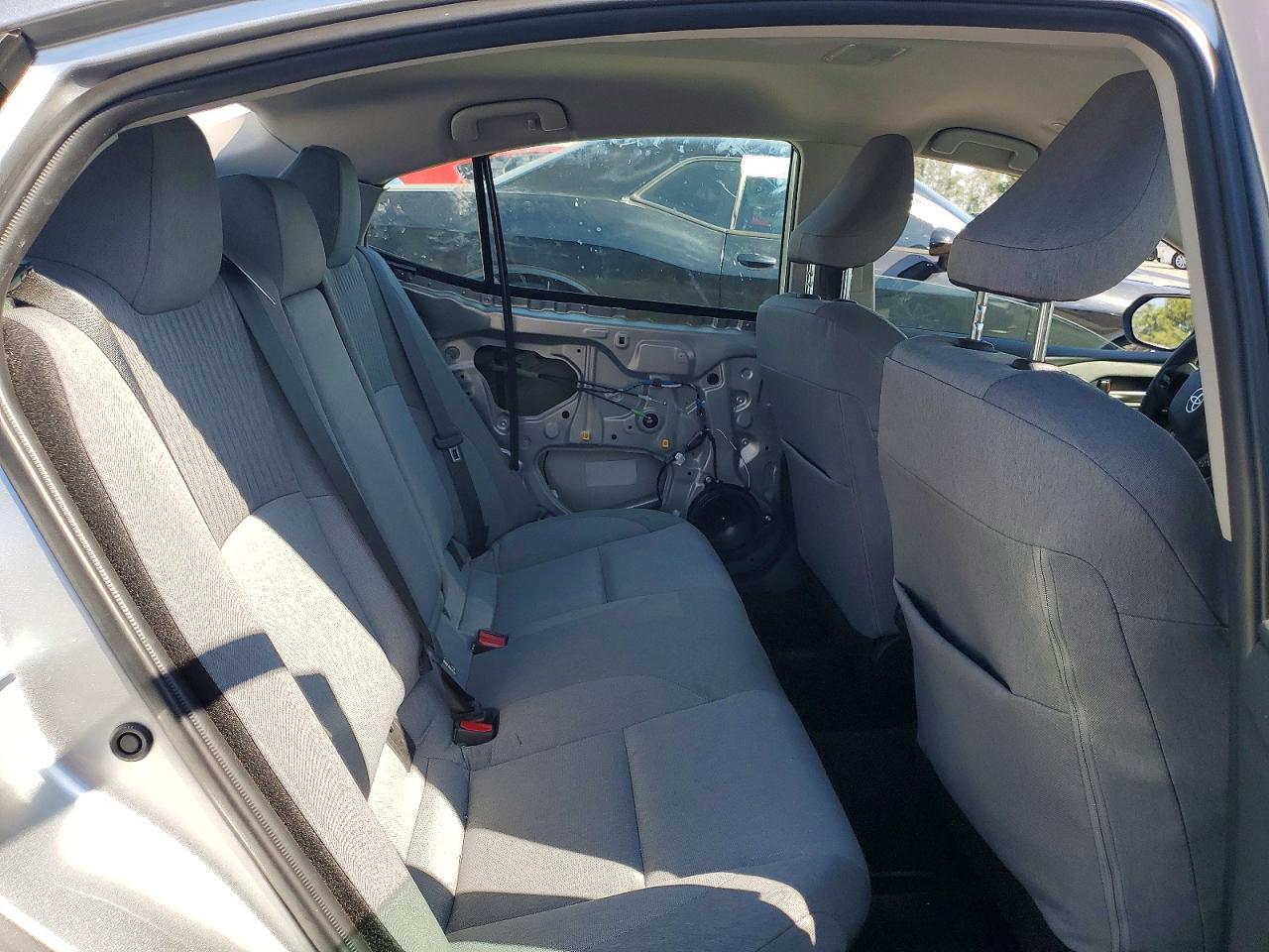 2026 TOYOTA CAMRY LE photo 19