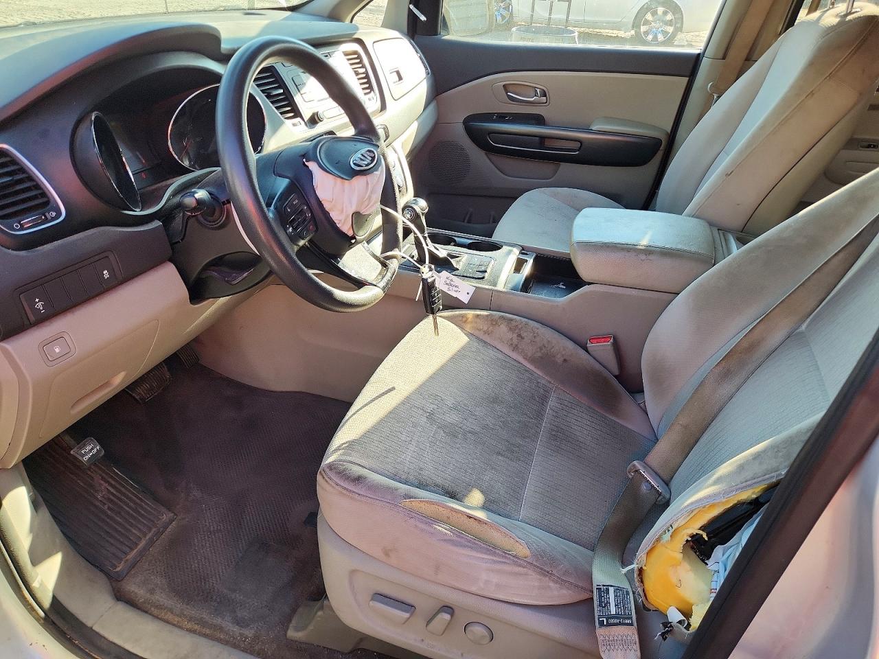 2016 KIA SEDONA LX photo 7