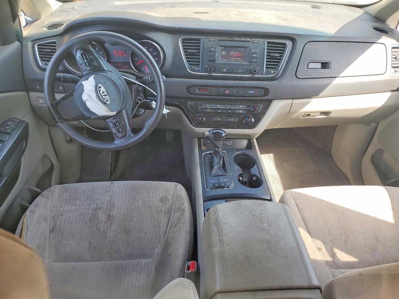 2016 KIA SEDONA LX photo 8
