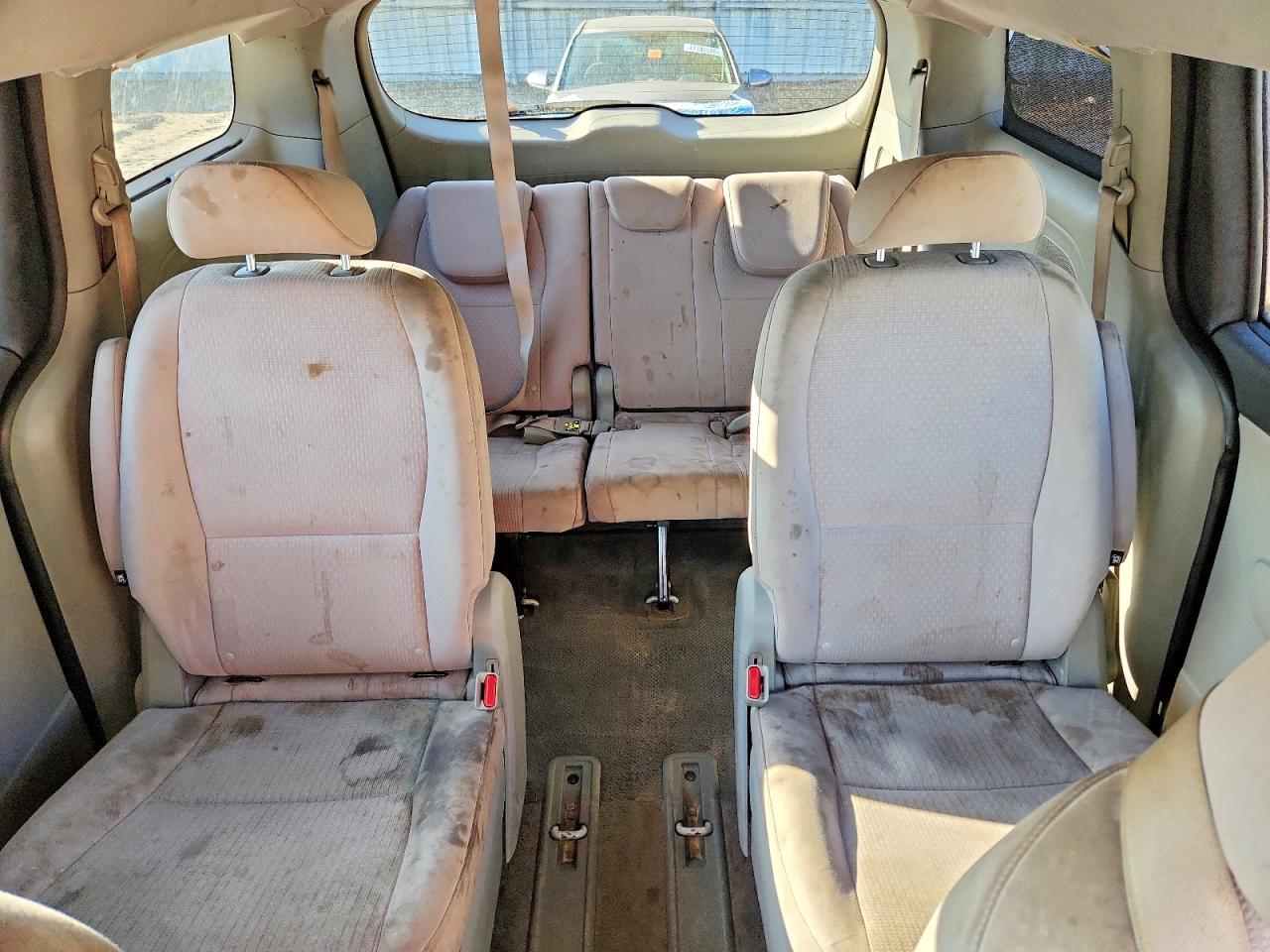 2016 KIA SEDONA LX photo 10