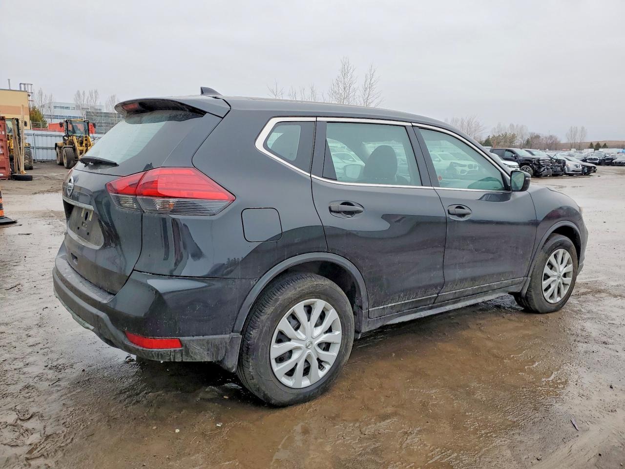 2017 NISSAN ROGUE S photo 5