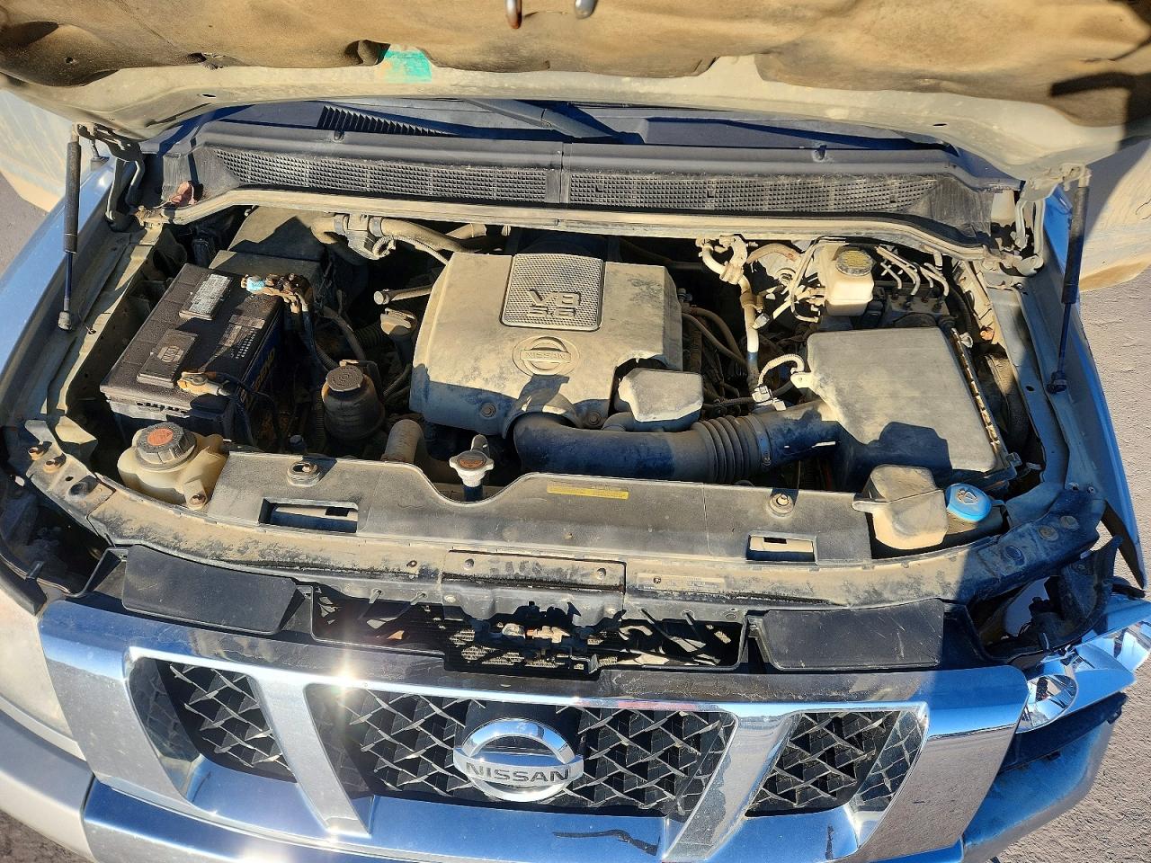 2011 NISSAN TITAN SV photo 31