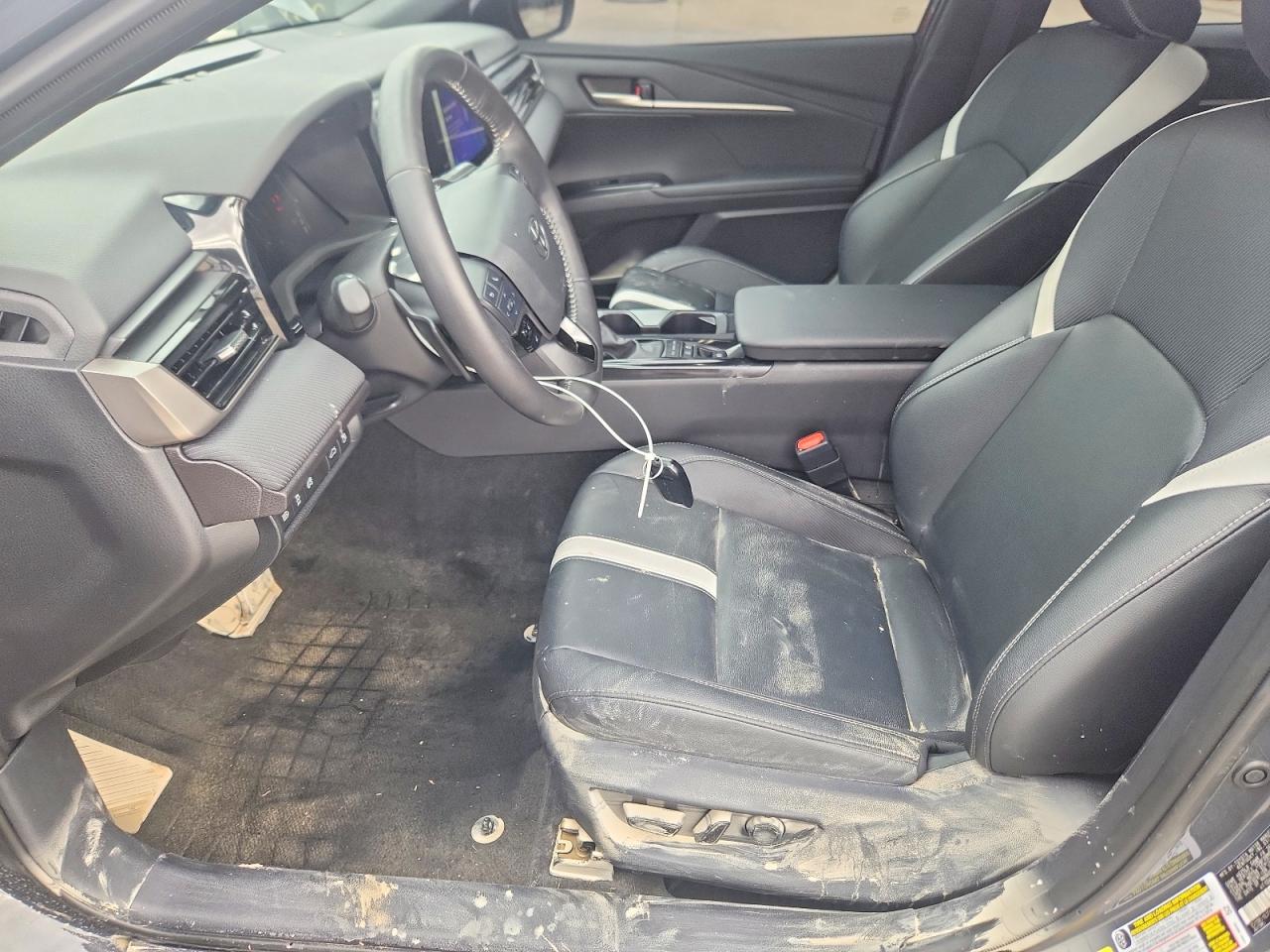 2025 TOYOTA CAMRY SE photo 13