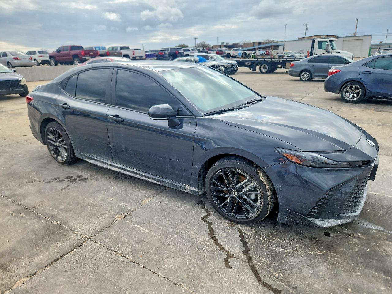 2025 TOYOTA CAMRY SE photo 7