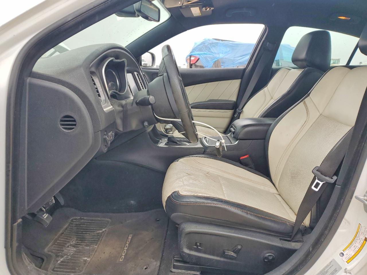 2015 DODGE CHARGER SXT photo 25