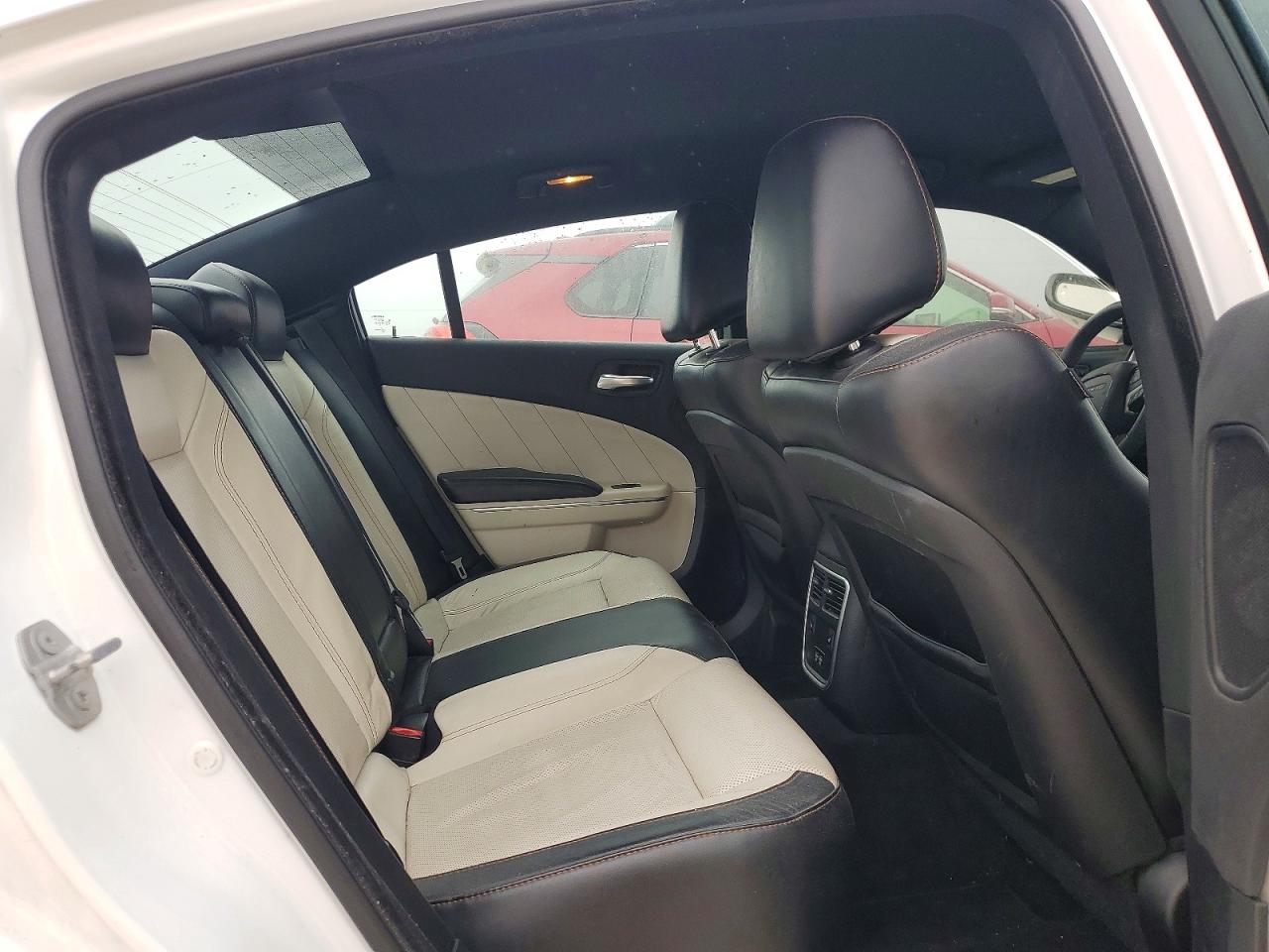 2015 DODGE CHARGER SXT photo 37