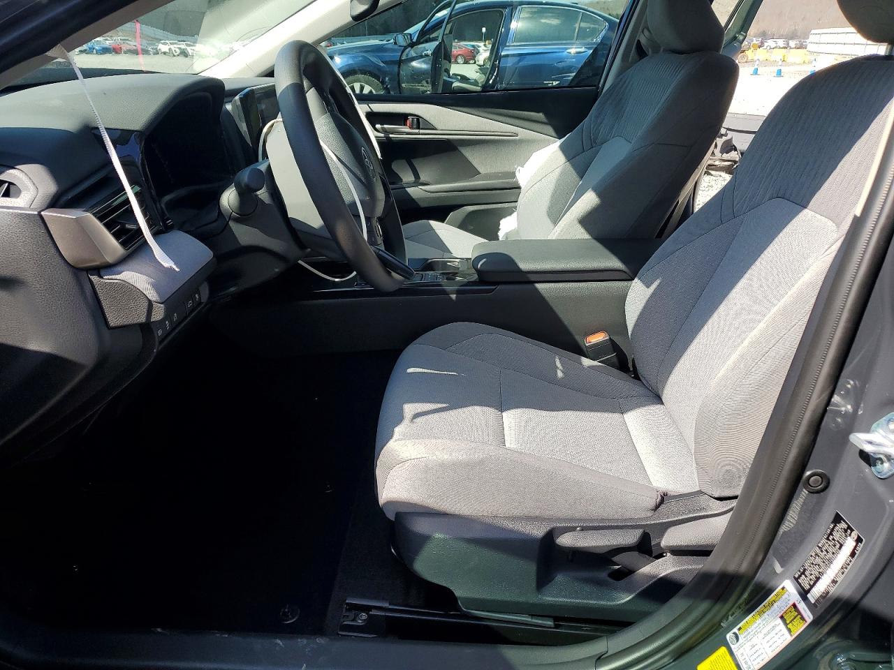 2026 TOYOTA CAMRY LE photo 7