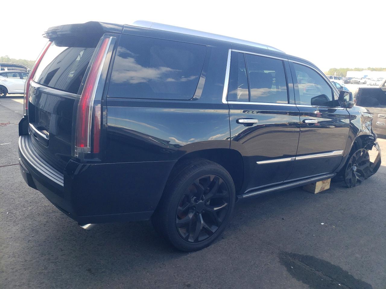 2016 CADILLAC ESCALADE PLATINUM photo 3