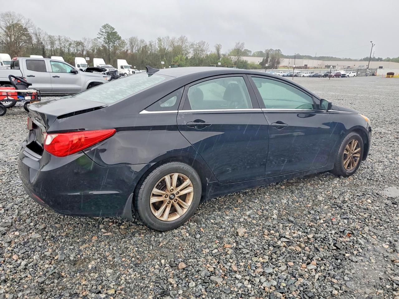 2011 HYUNDAI SONATA GLS photo 7
