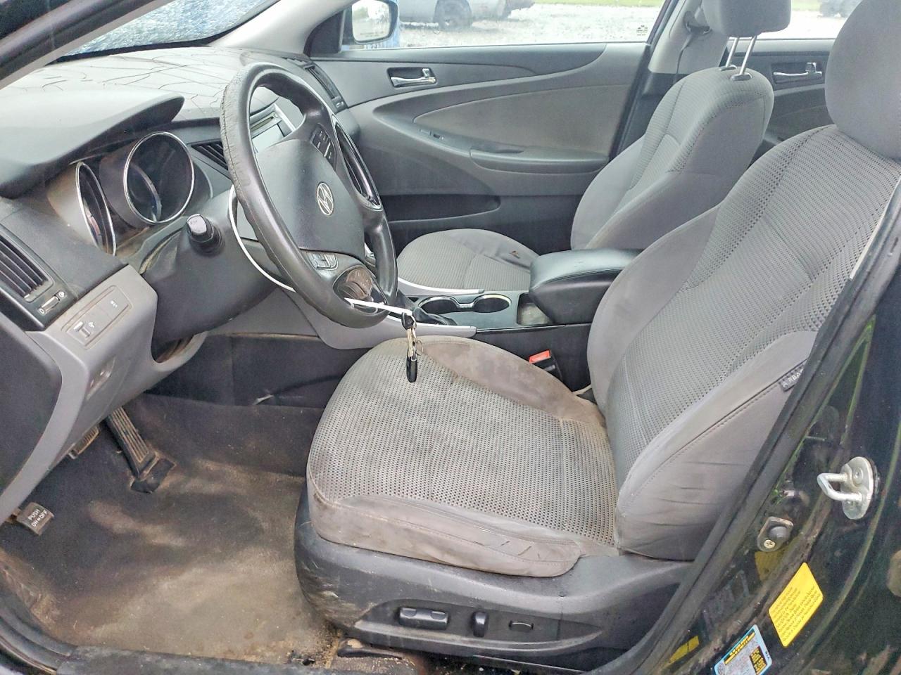 2011 HYUNDAI SONATA GLS photo 19