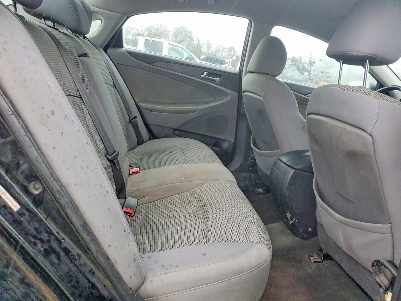 2011 HYUNDAI SONATA GLS photo 28