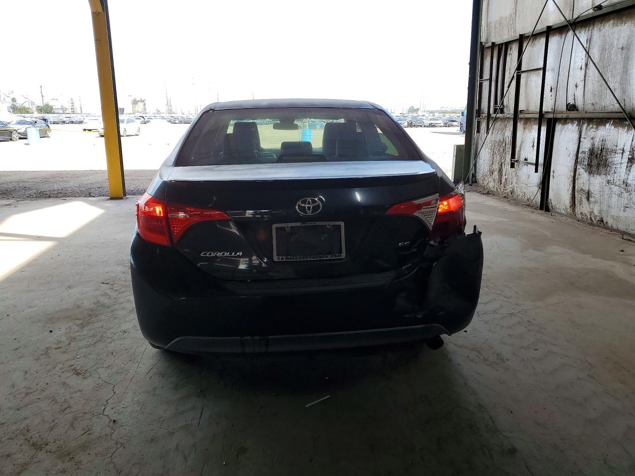 2017 TOYOTA COROLLA SE photo 6