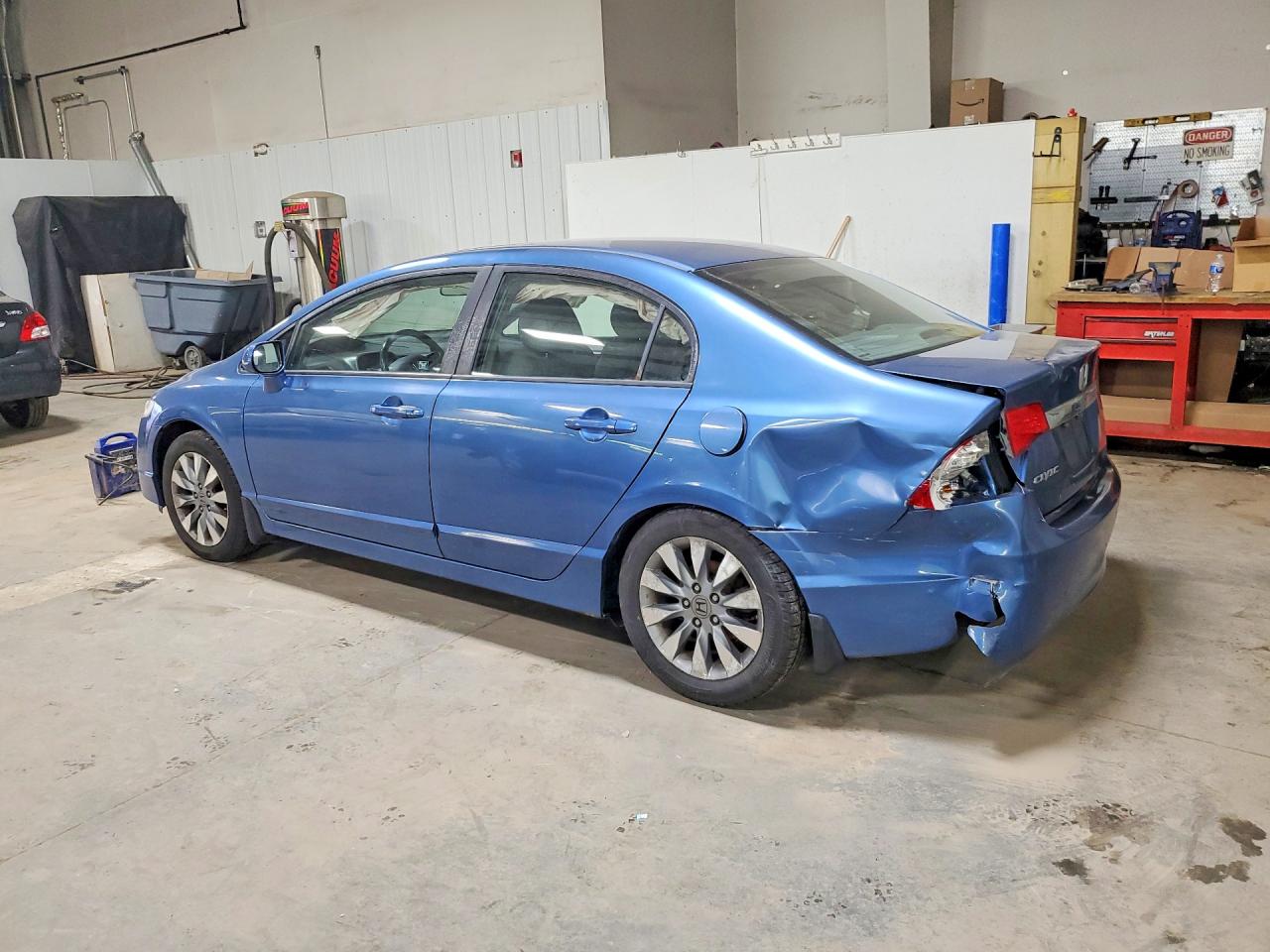 2010 HONDA CIVIC EXL photo 2