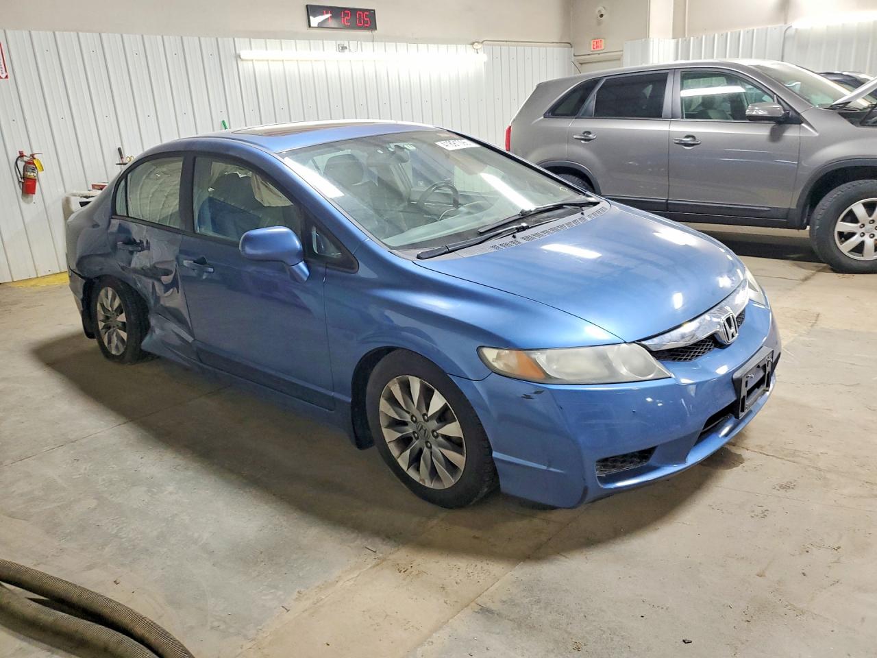 2010 HONDA CIVIC EXL photo 4