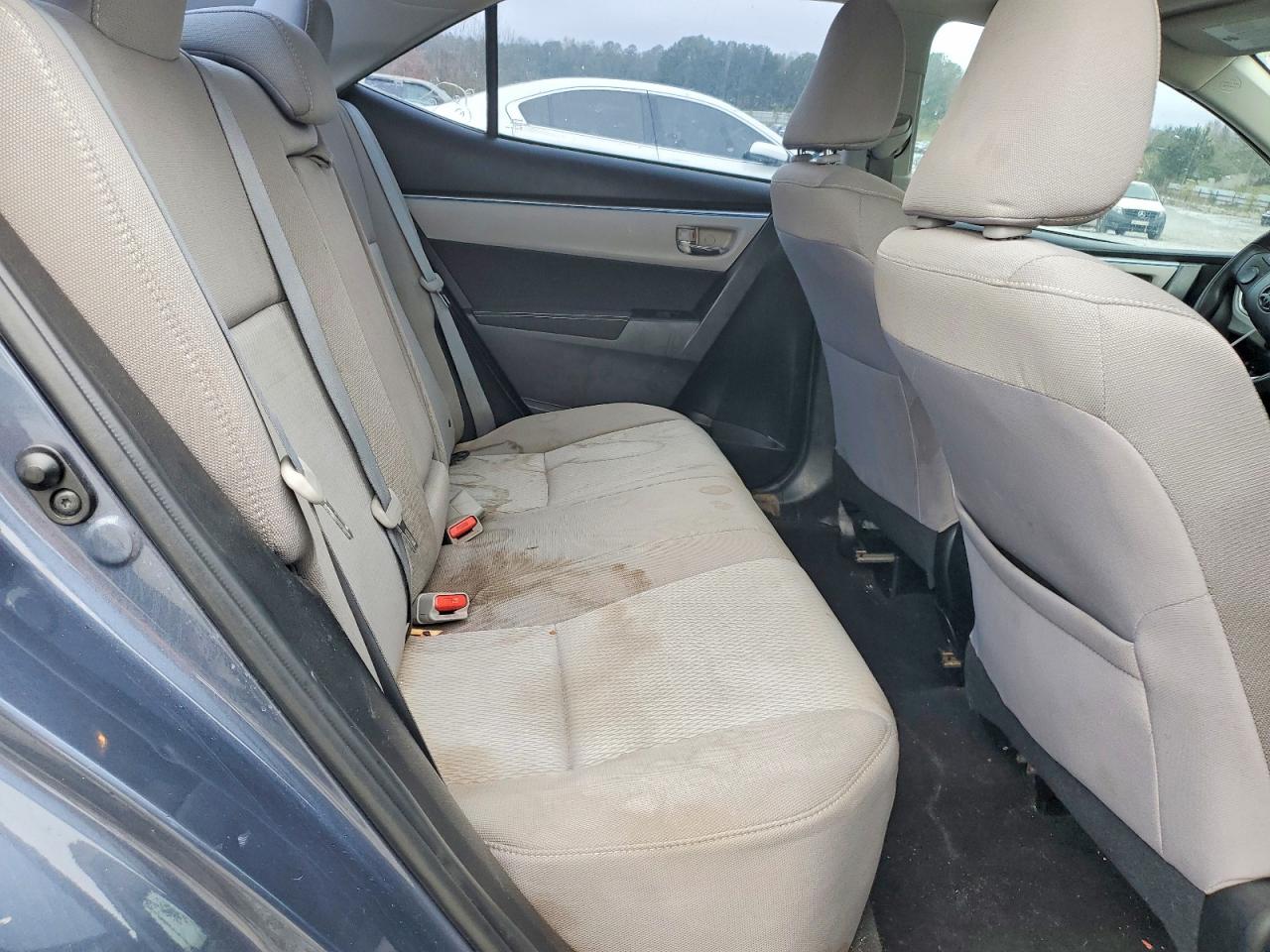 2016 TOYOTA COROLLA LE photo 10