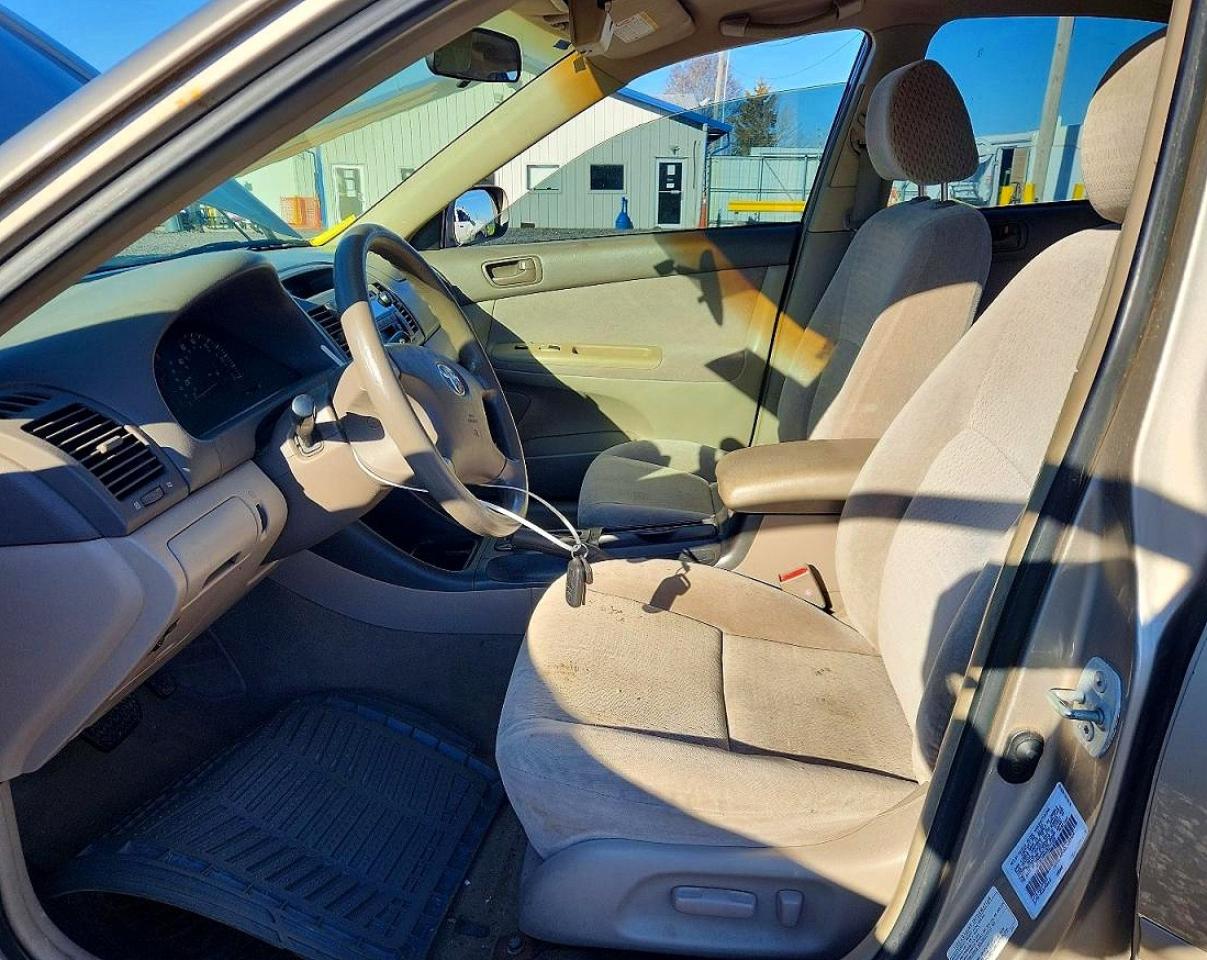 2003 TOYOTA CAMRY photo 13