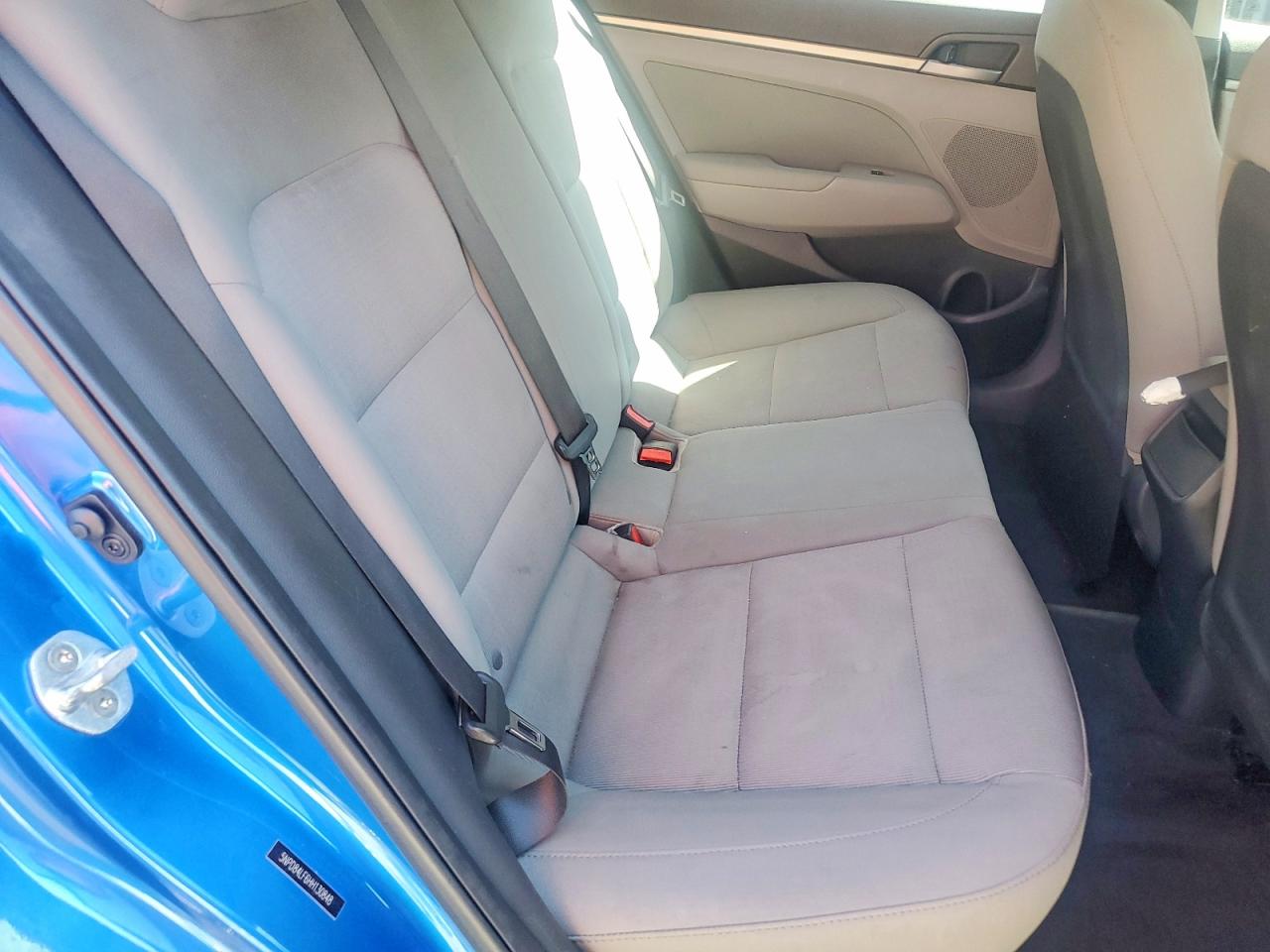 2017 HYUNDAI ELANTRA SE photo 10