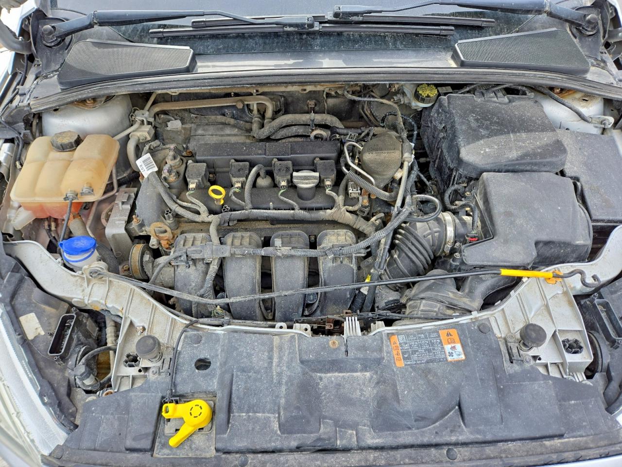 2015 FORD FOCUS SE photo 31