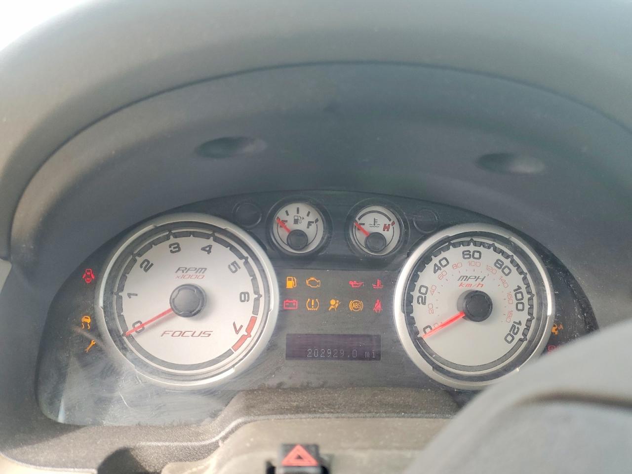 2008 FORD FOCUS SE photo 9