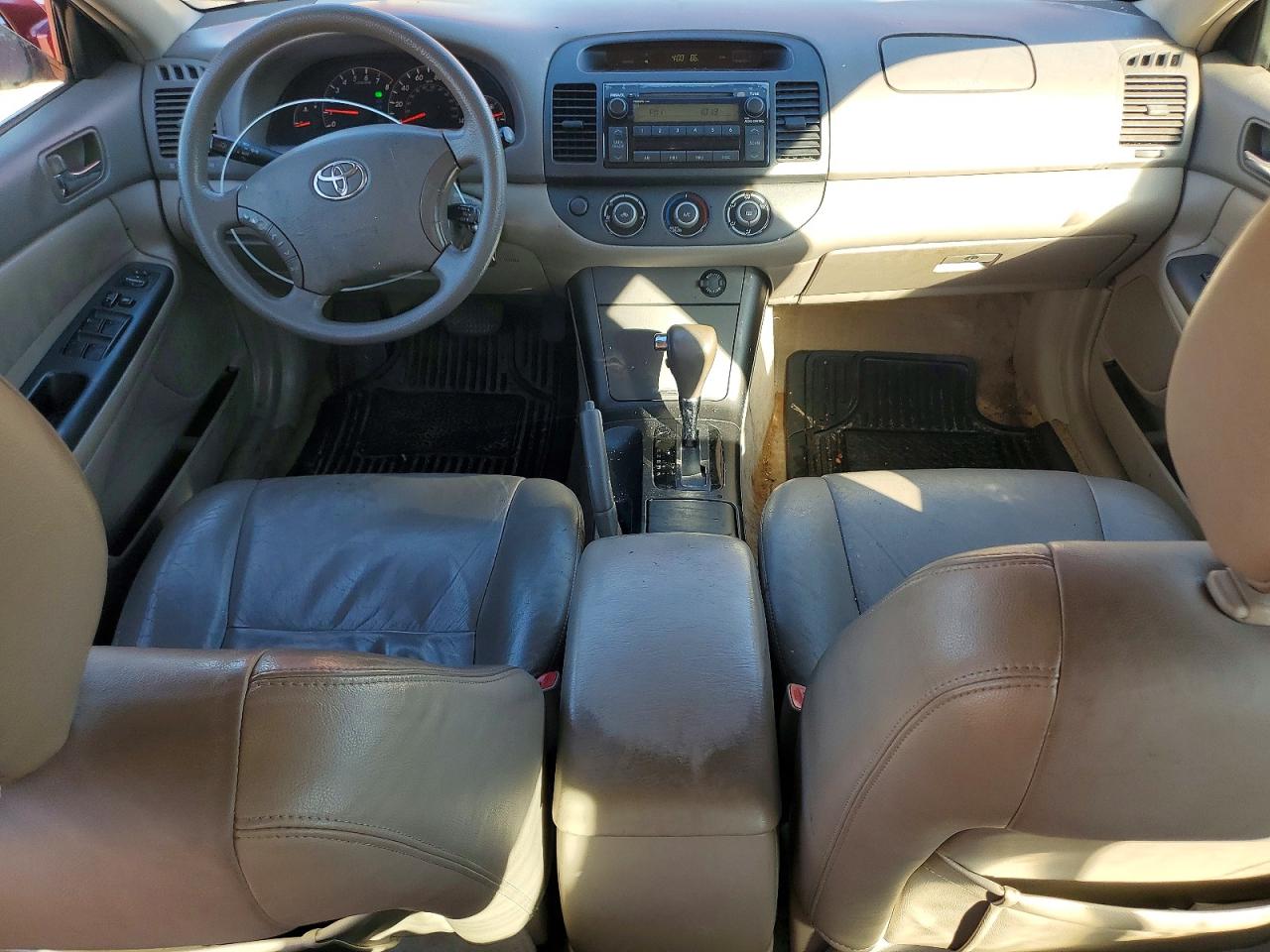 2005 TOYOTA CAMRY LE photo 8