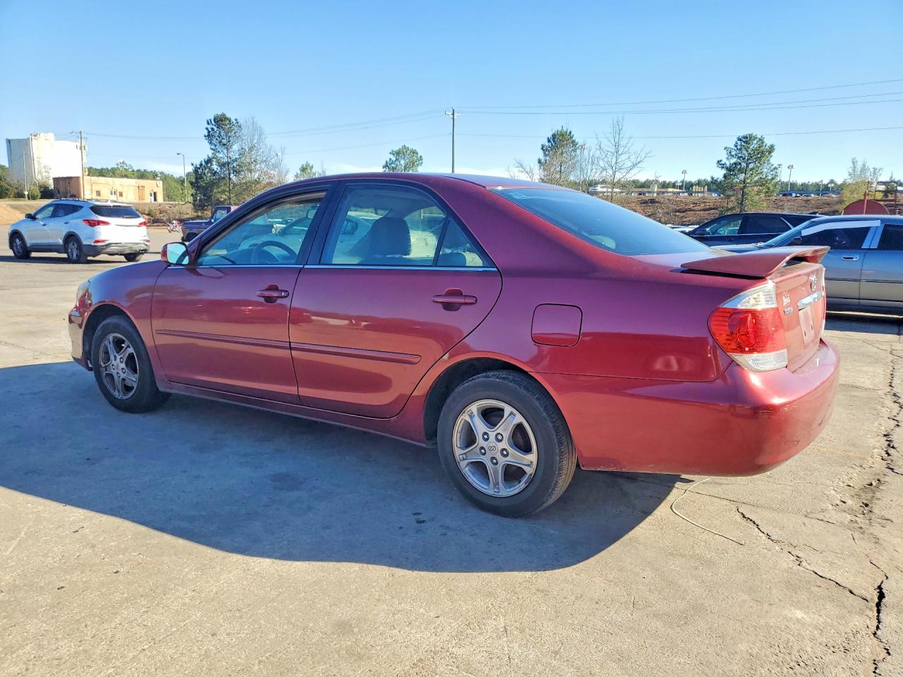 2005 TOYOTA CAMRY LE photo 2