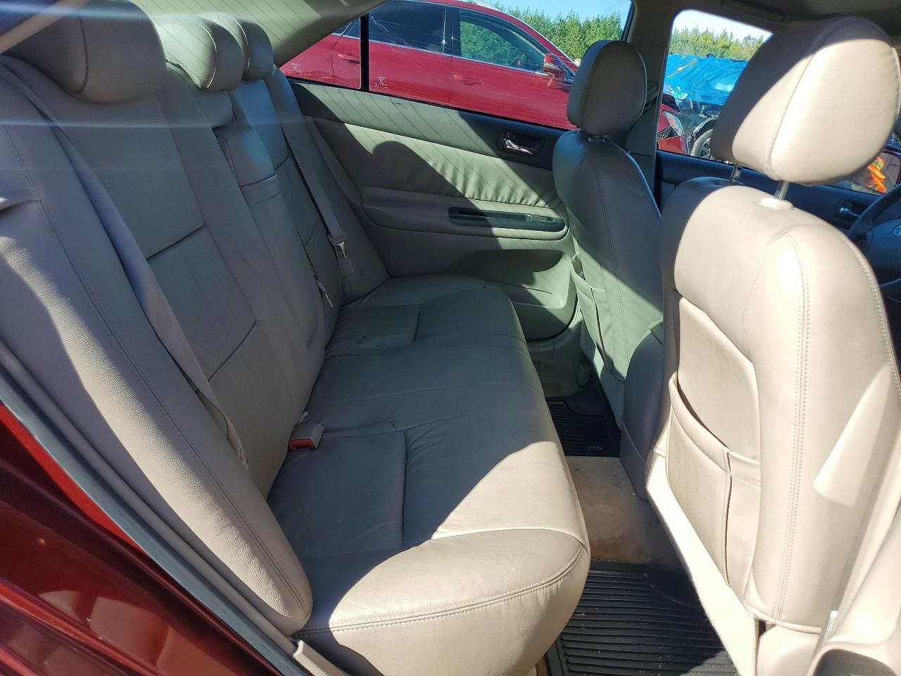 2005 TOYOTA CAMRY LE photo 10