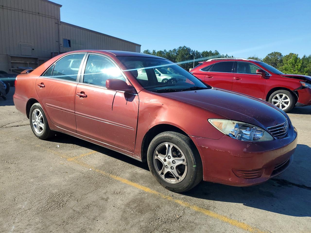 2005 TOYOTA CAMRY LE photo 4